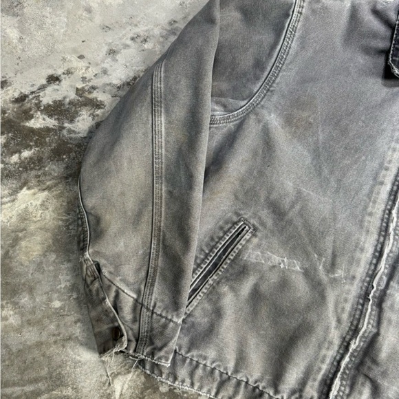 Vintage 90s Grey Faded Carhartt Detroit Jacket - Picture 3 of 14